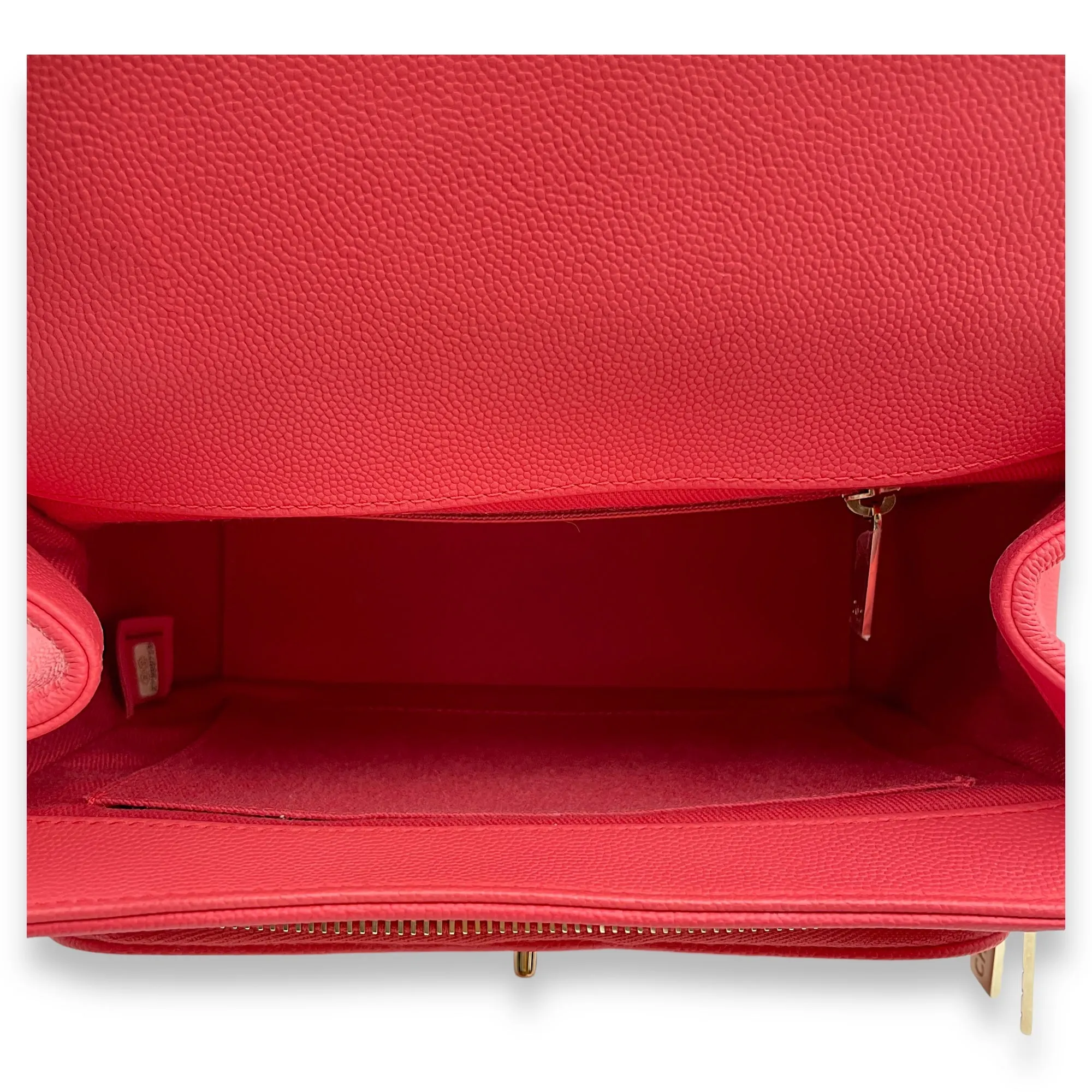Business Affinity Flap Medium Coral Crossbody Bag in Caviar Leather, Gold hardware