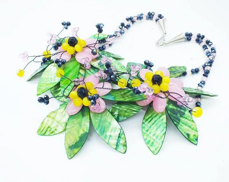 classic!!!  Shell /crystal   Bride Wedding. Flower necklace 20"|Choker