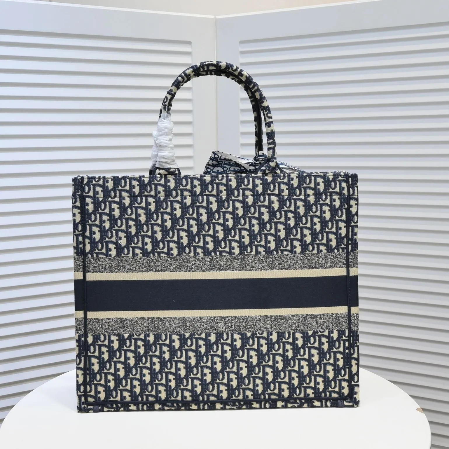 Designer Handbags DR 290
