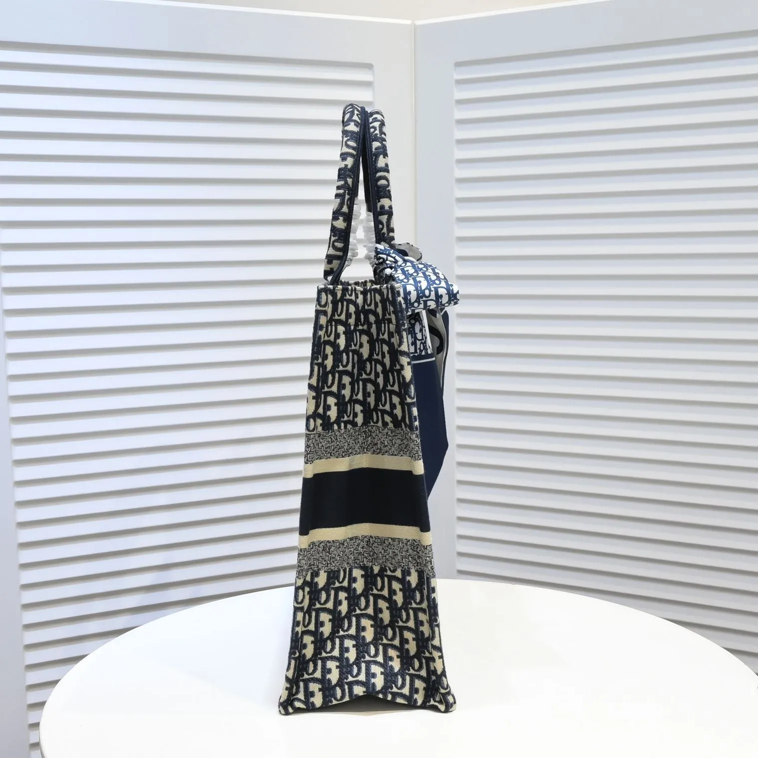 Designer Handbags DR 290