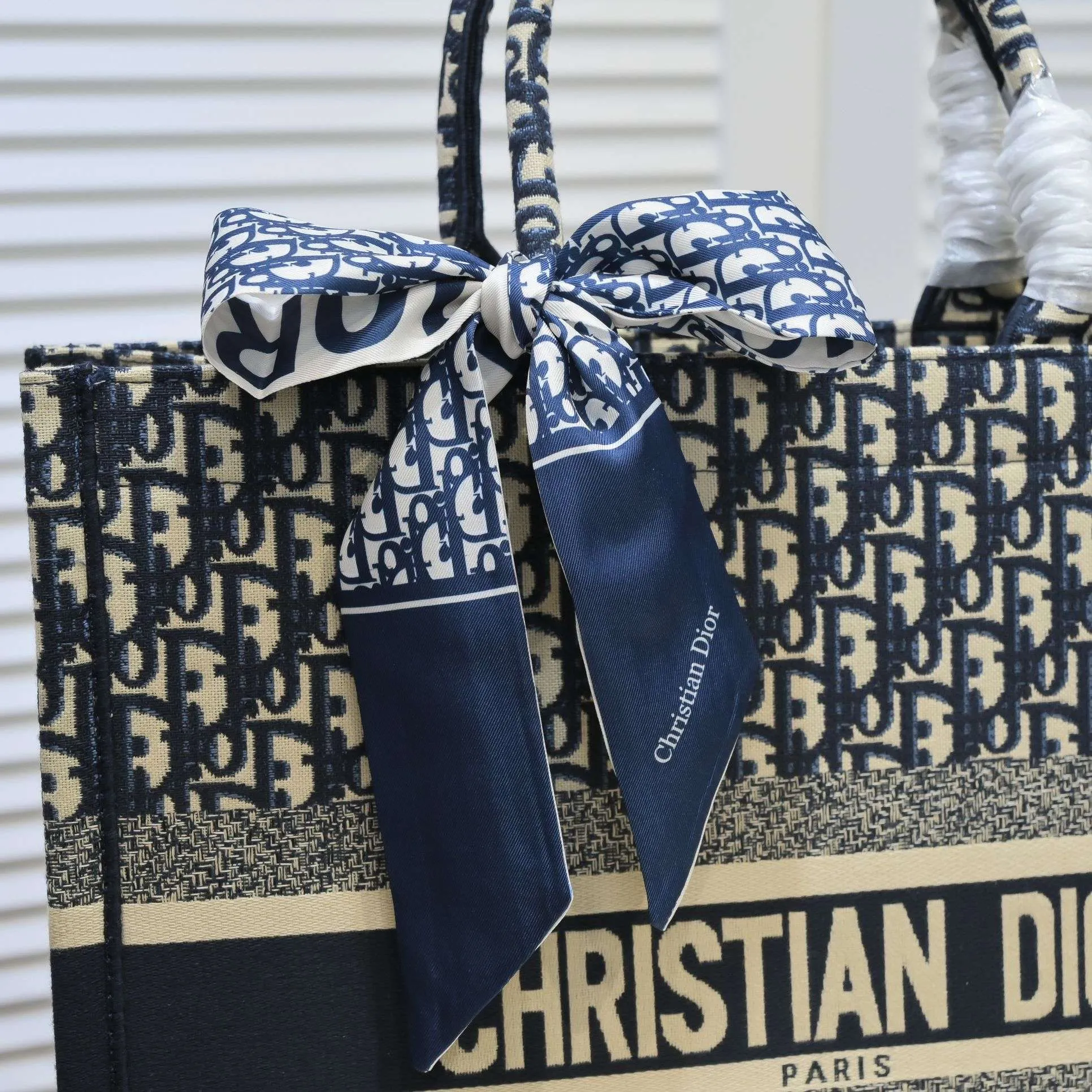 Designer Handbags DR 290