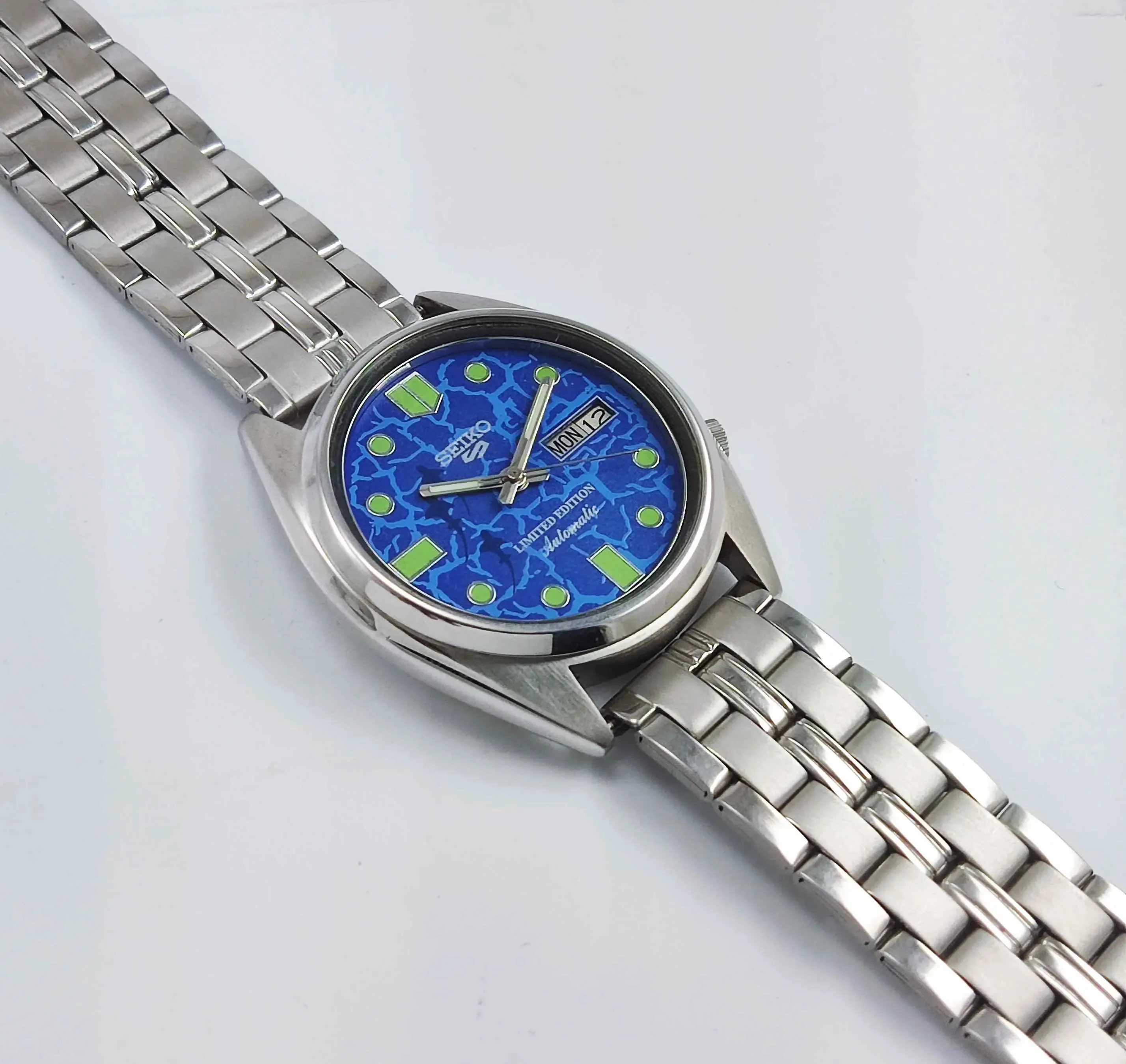 Seiko 5 Automatic 7009A Blue Dial 17 Jewels Men's Watch