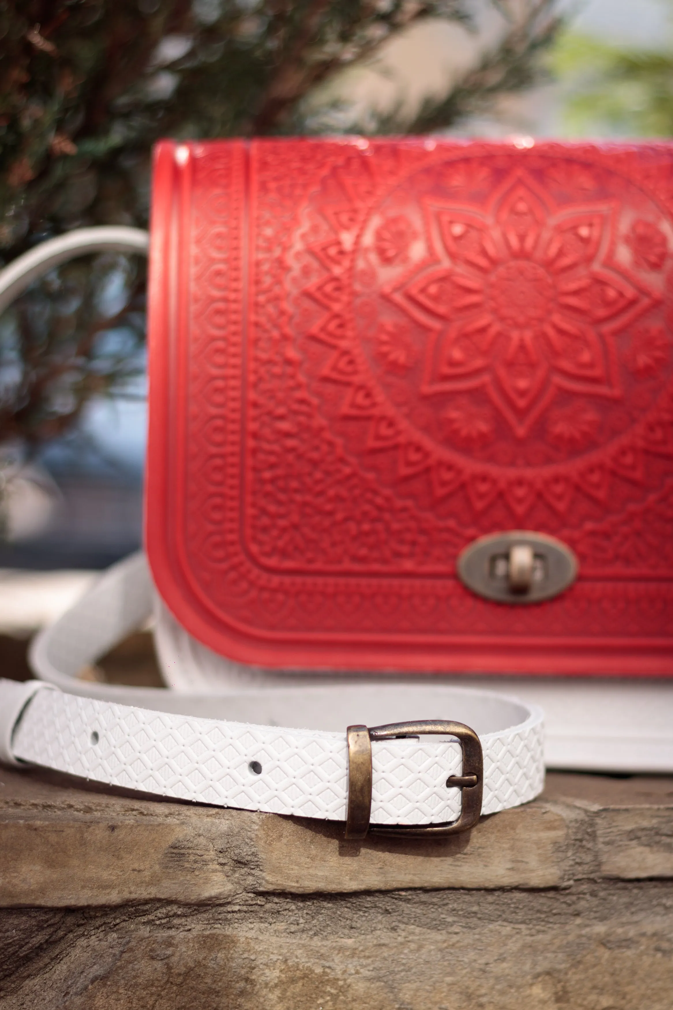 White&Red Leather Shoulder Bag