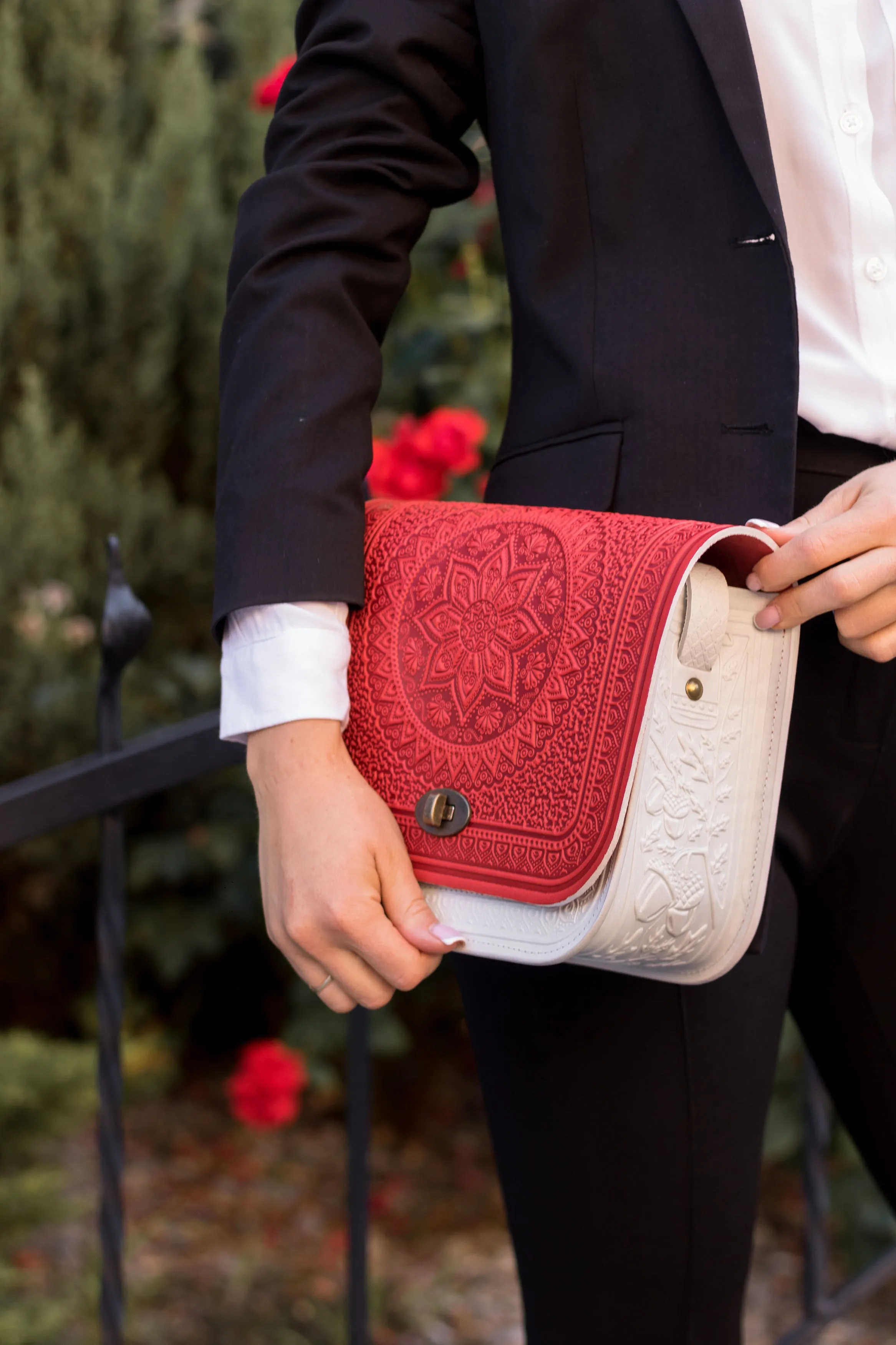 White&Red Leather Shoulder Bag