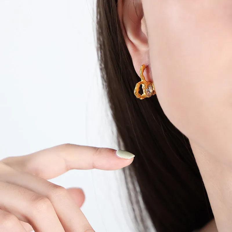 Wholesale Creative Ear Glass Heart Shaped Gold Plated Earrings